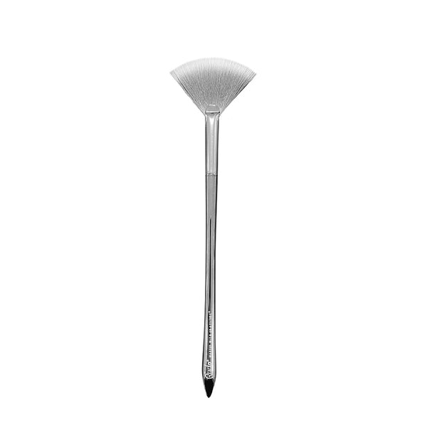 RUDE Silver Bullet Brush - Highlighting Fan Brush