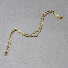 14k Yellow Gold 7 inch Figaro Chain Bracelet with Heart